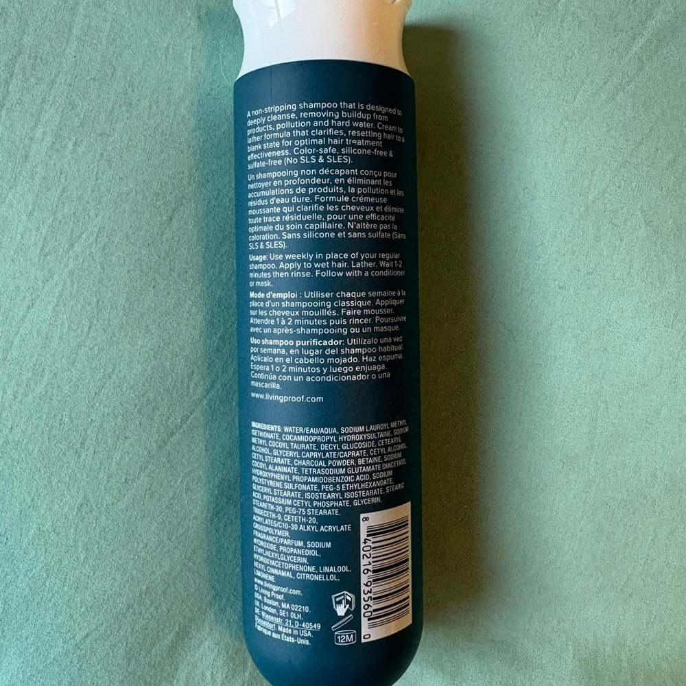New Living Proof clarifying Detox Shampoo - Picture 2 of 3